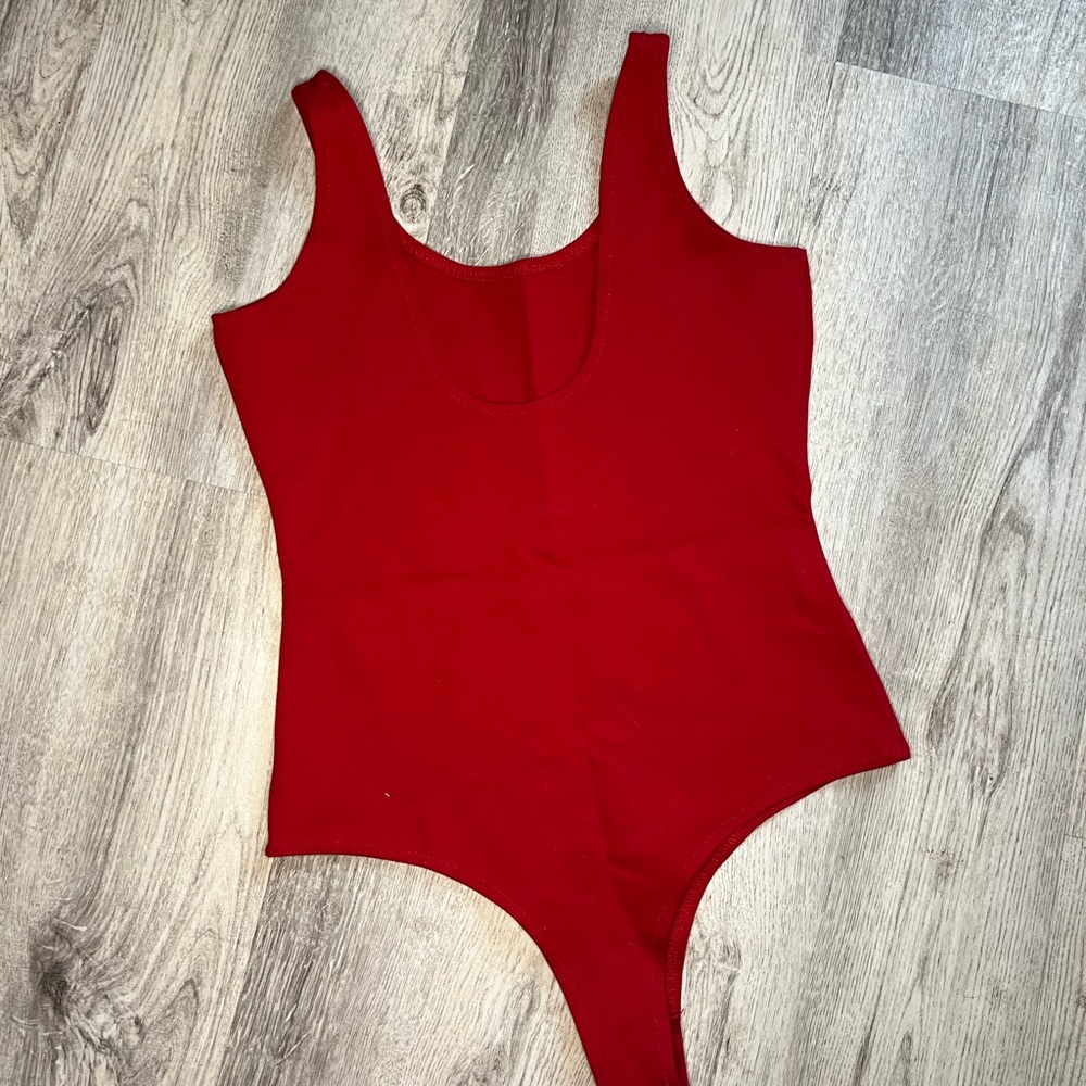 Shinestar RED bodysuit Size S
